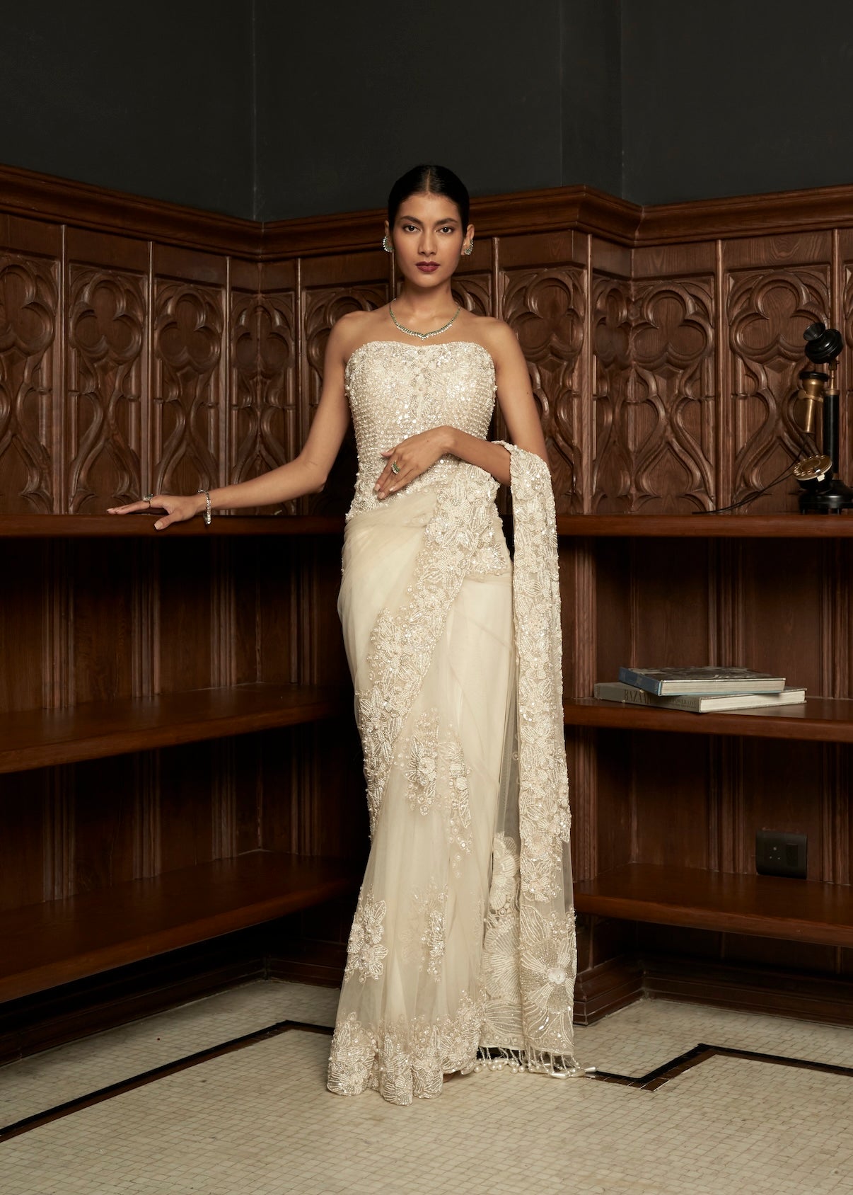 IVORY COREST SAREE SET