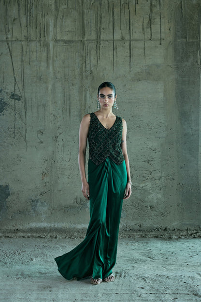 EMERALD CRYSTAL JACKET SET PAIRED WITH A CAPE