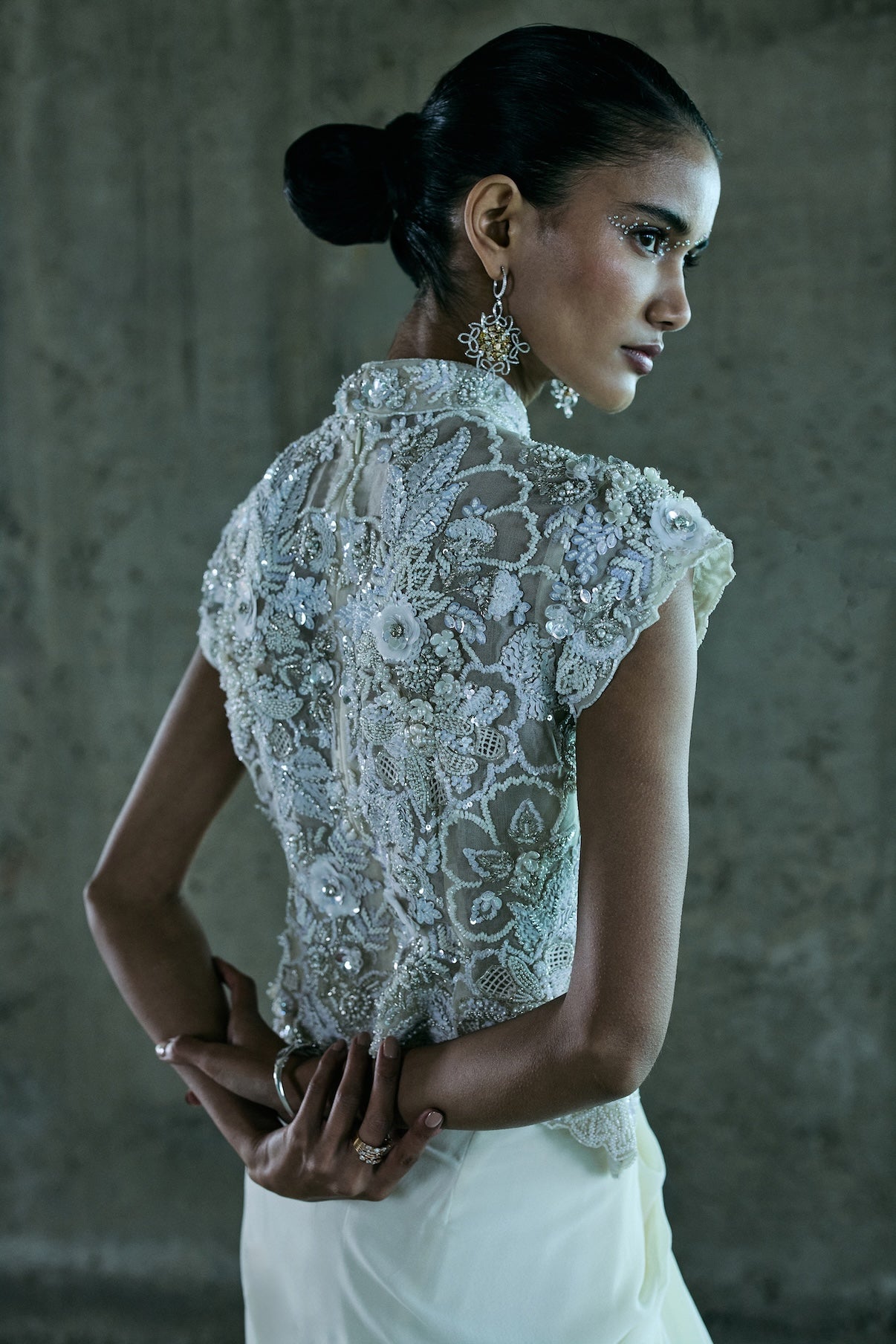 IVORY 3-D EMBROIDERED TOP WITH SKIRT SET