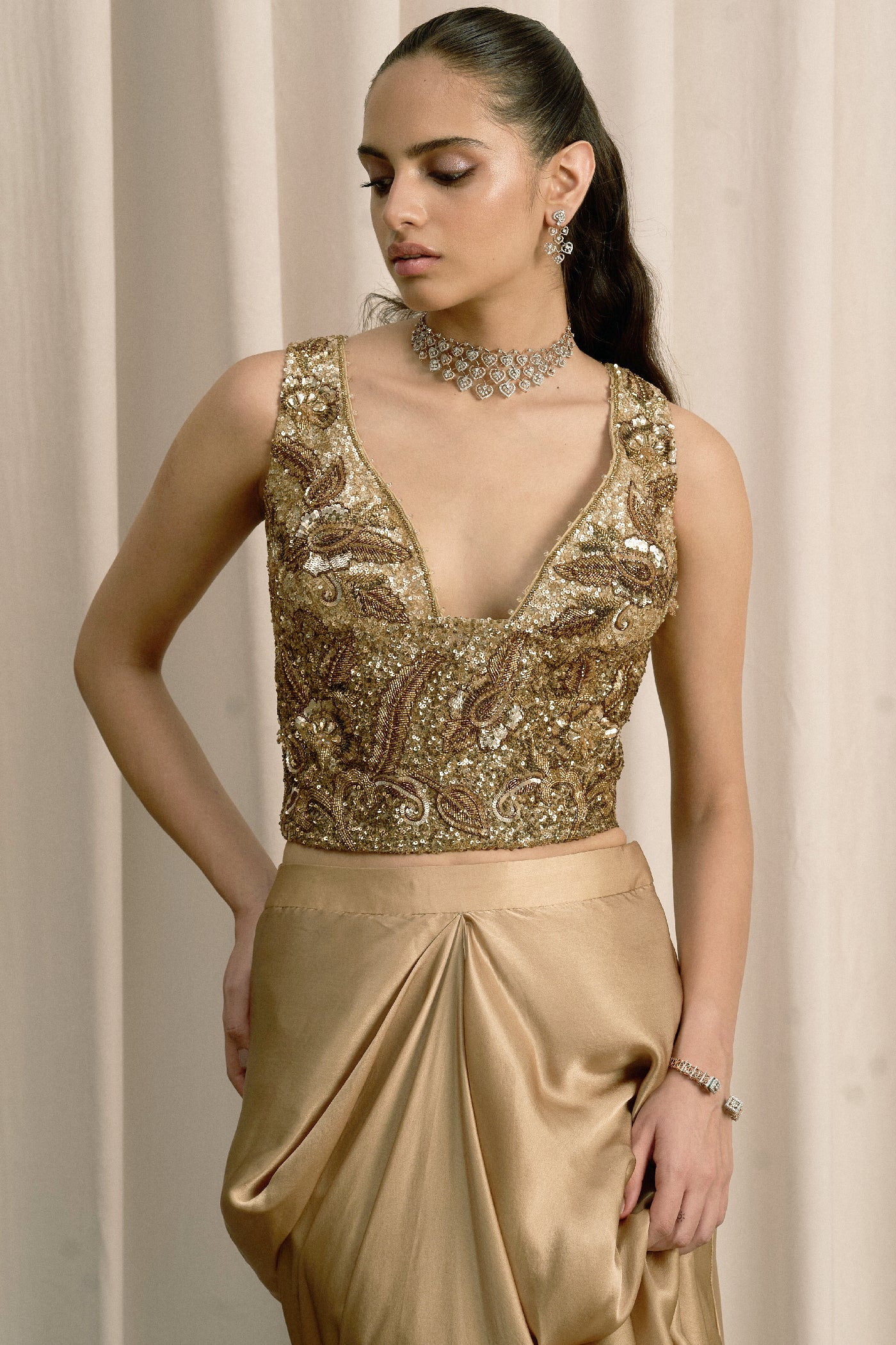 BEIGE EMBROIDERED TOP WITH PICK-UP SKIRT