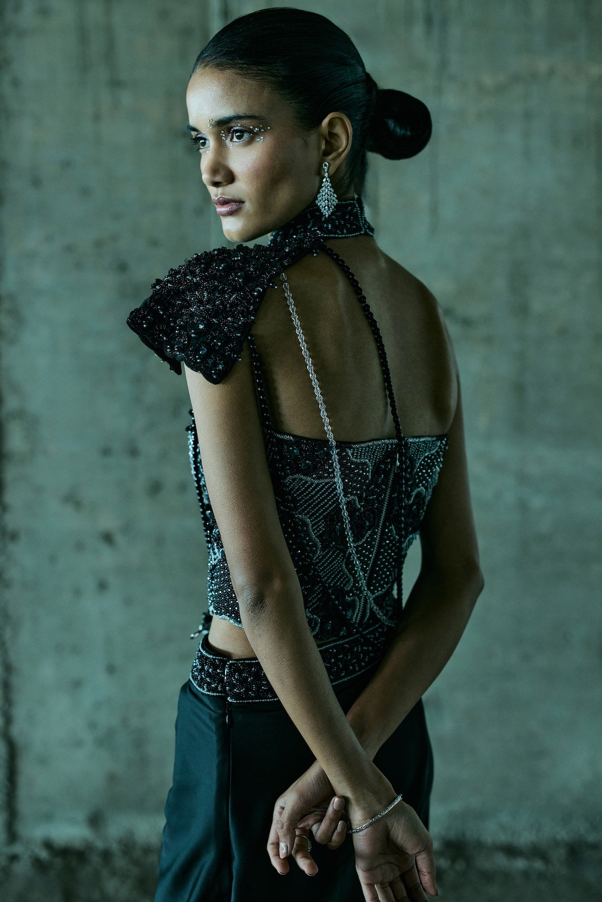 BLACK CORSET AND SKIRT SET WITH COLLAR STRAP
