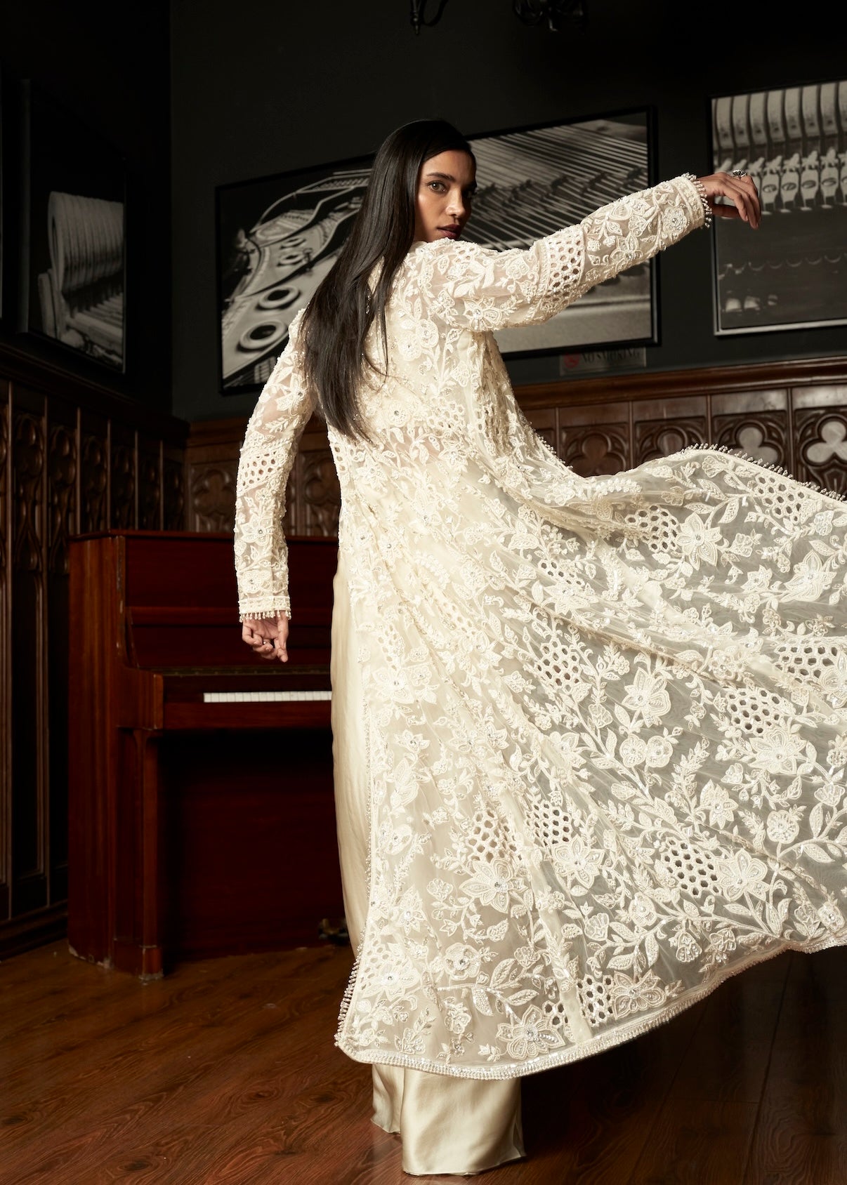 IVORY JACKET- SKIRT SET